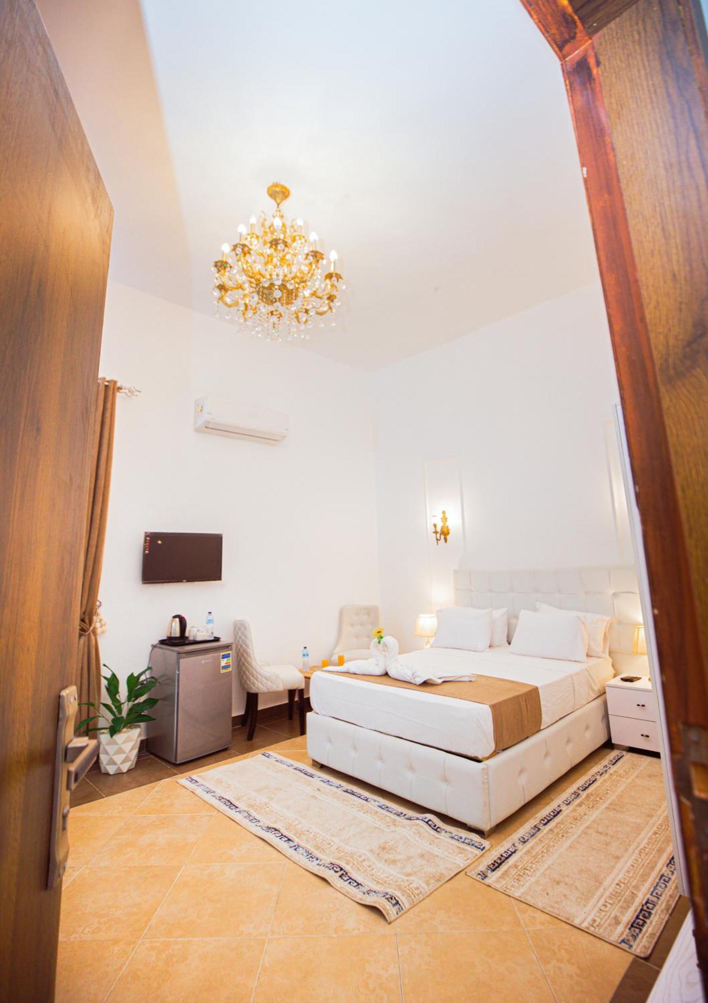 Downtown Antique Hotel Kaherah Luaran gambar