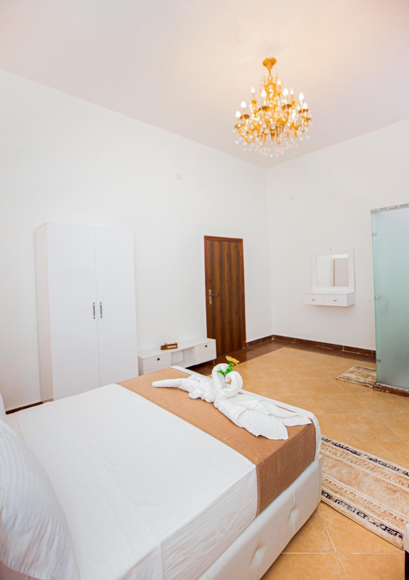 Downtown Antique Hotel Kaherah Luaran gambar